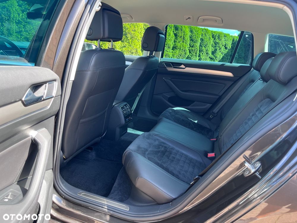 Volkswagen Passat 2.0 TDI (BlueMotion Technology) DSG Highline - 22