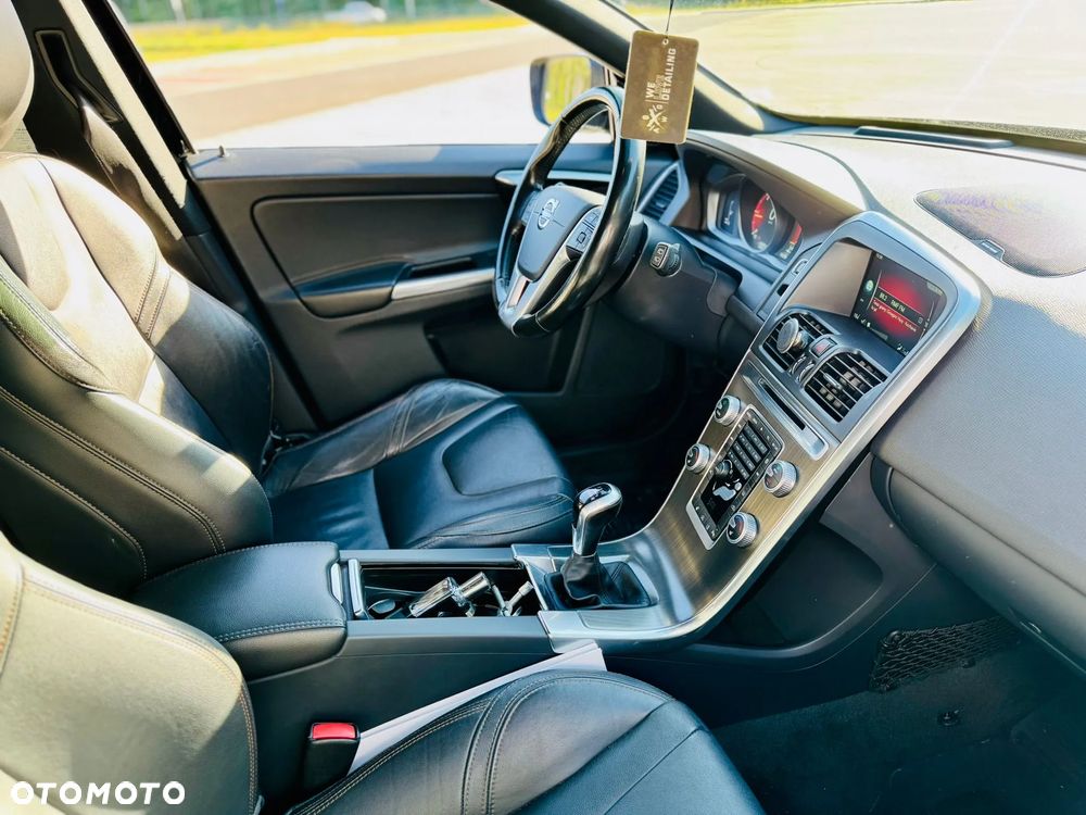 Volvo XC 60 D4 Summum - 8