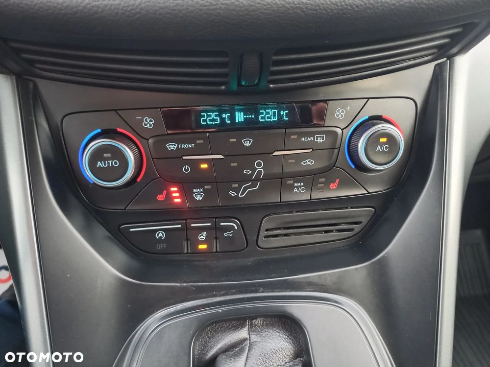 Ford Kuga - 27