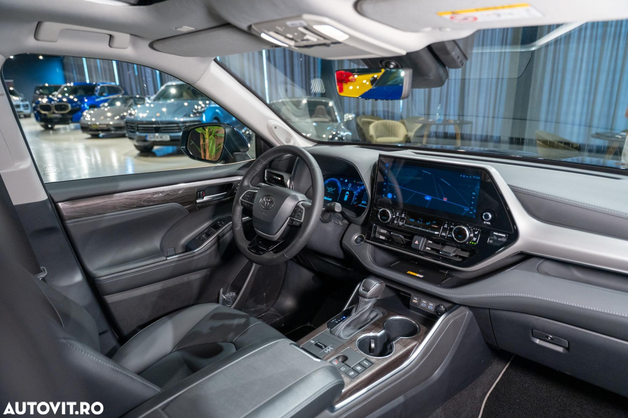 Toyota Highlander 2.5 L Hybrid Dynamic Force 248CP Luxury Metallic - 24