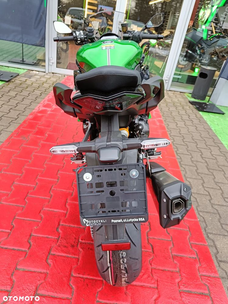 Kawasaki Ninja - 4