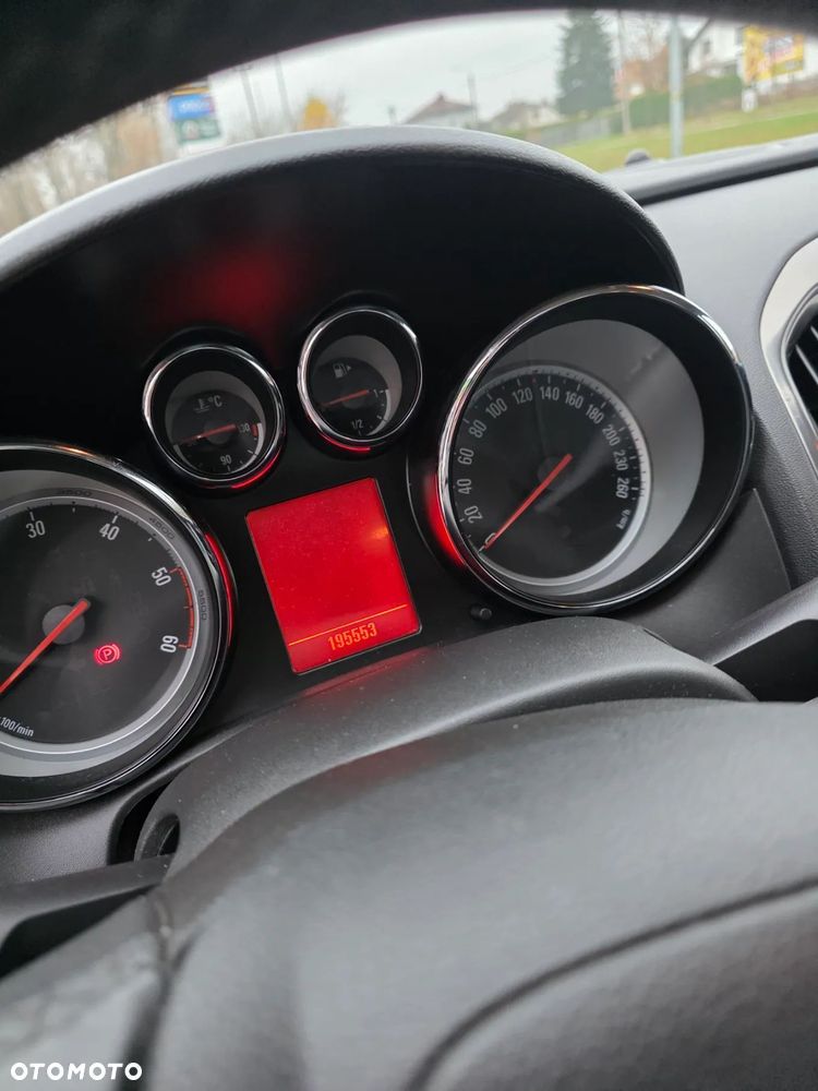 Opel Astra 1.7 CDTI DPF Cosmo - 11