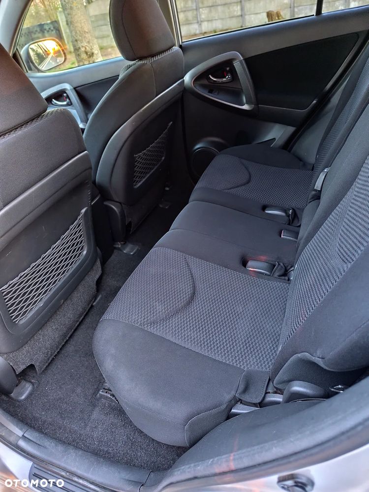Toyota RAV4 2.2 D-4D 2010 - 12
