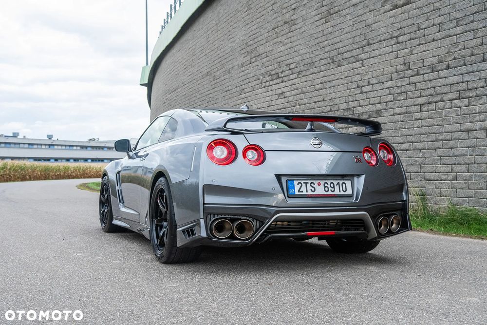 Nissan GT-R Track Edition - 8