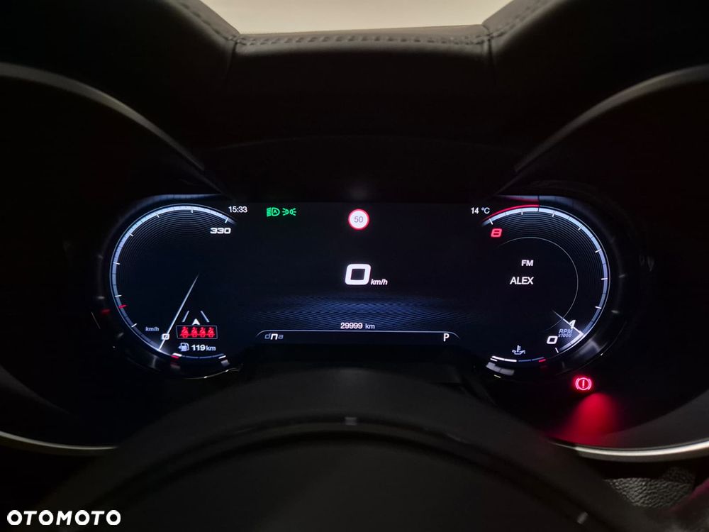 Alfa Romeo Stelvio - 16