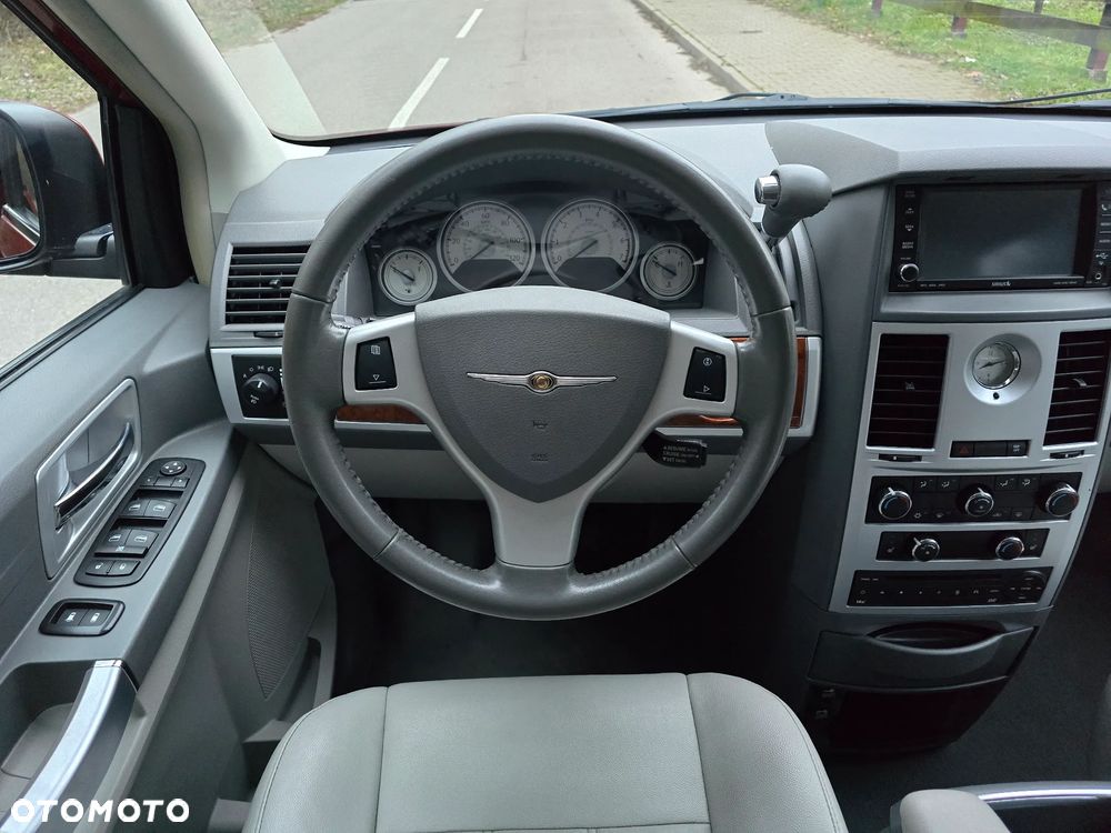 Chrysler Town & Country 3.8 Touring - 5