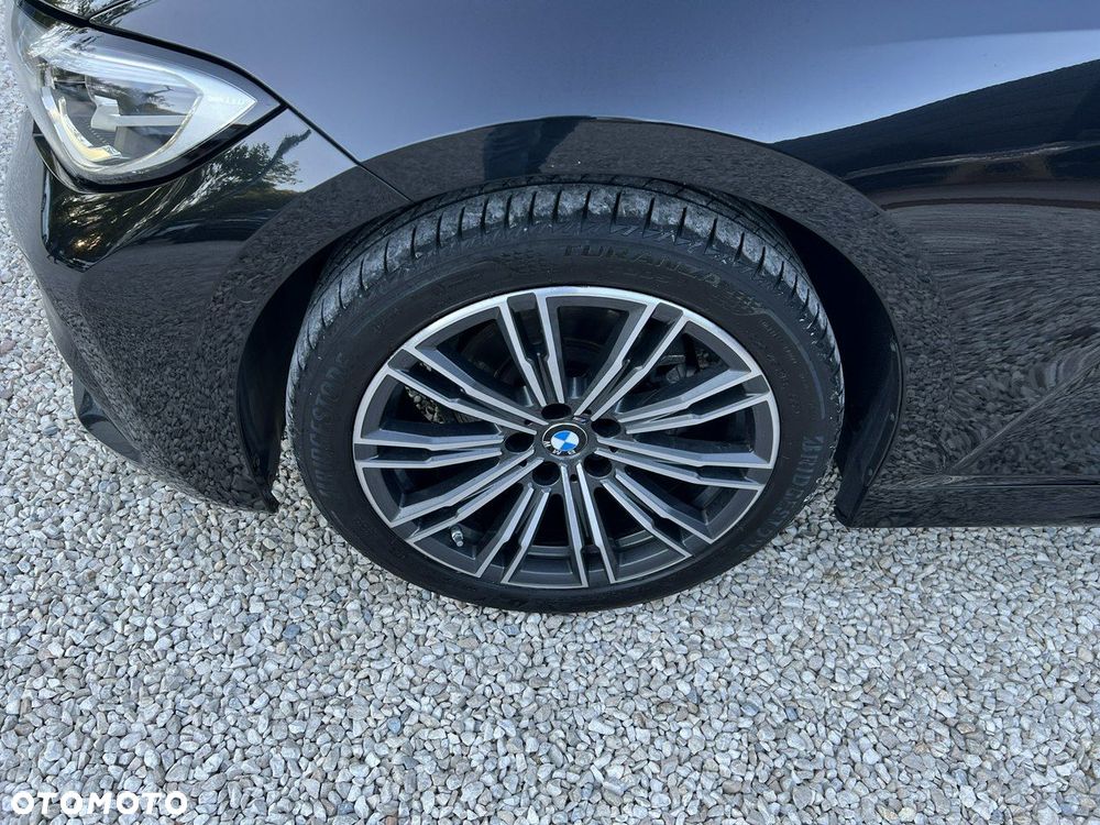 BMW Seria 3 - 32