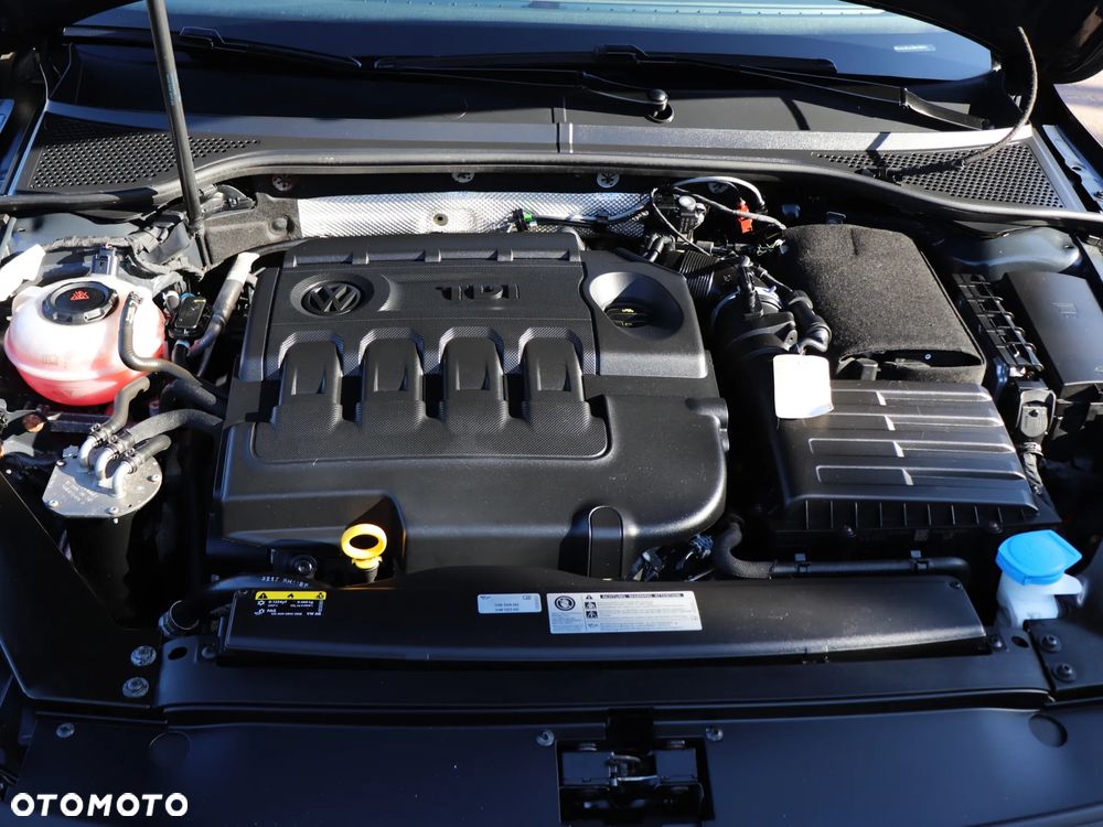 Volkswagen Passat 2.0 TDI SCR DSG Comfortline - 35