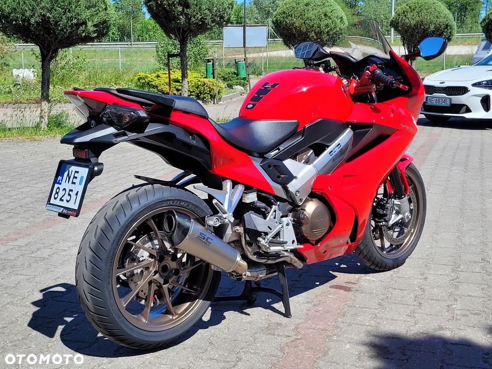 Honda VFR - 24
