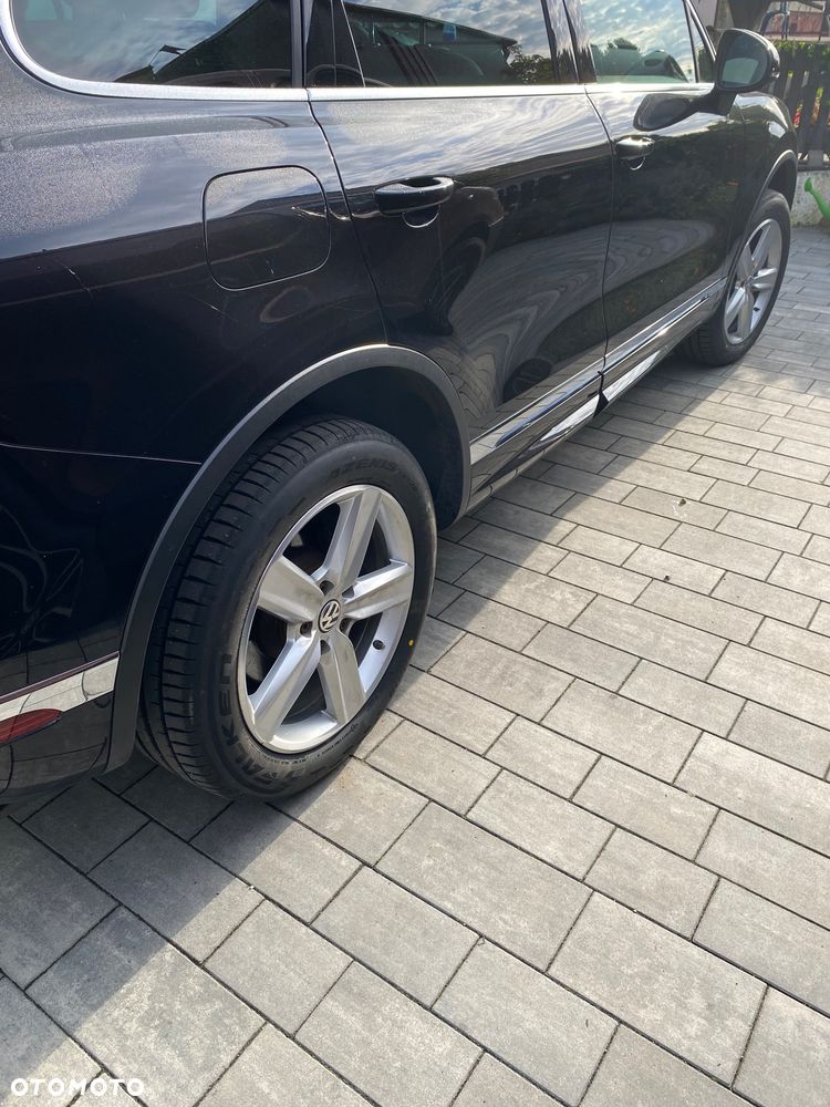 Volkswagen Touareg 3.0 V6 TDI BMT Perfectline R-Style - 11