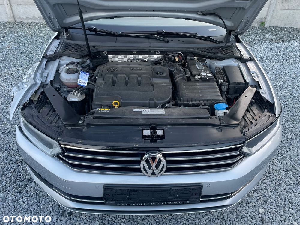 Volkswagen Passat 2.0 TDI SCR DSG Comfortline - 11
