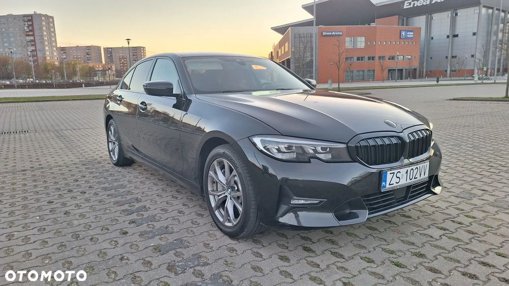 BMW Seria 3 330e M Sport - 8