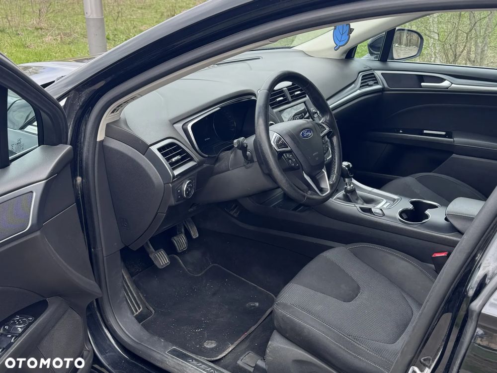 Ford Mondeo 2.0 TDCi STart-Stopp Vignale - 13