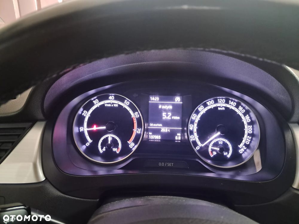 Skoda RAPID 1.0 TSI Ambition - 16