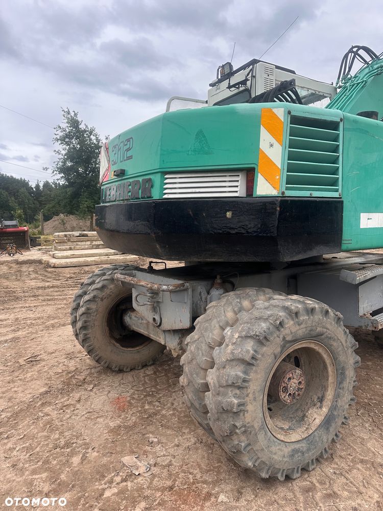 Liebherr A312 - 13