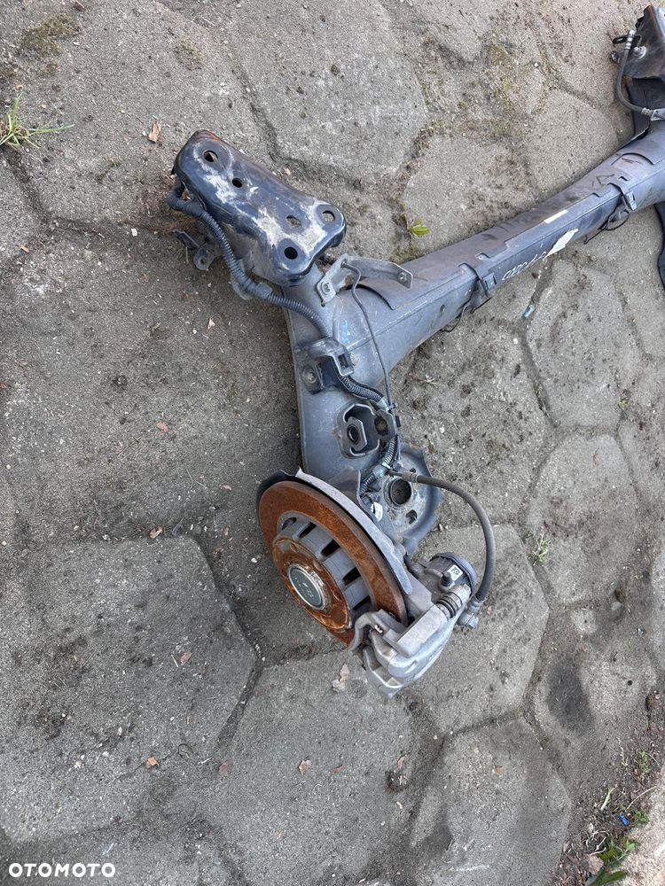 OPEL CORSA F PEUGEOT 208 BELKA OŚ TYLNA KOMPLETNA EUROPA - 2