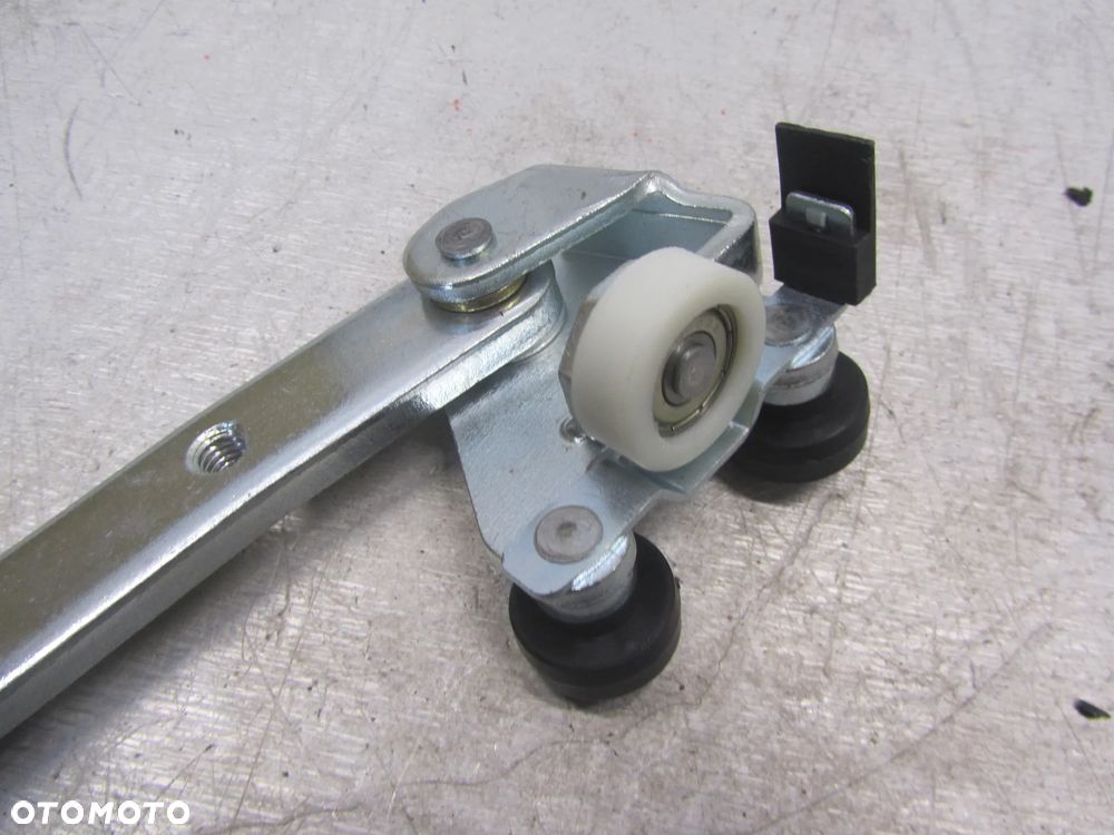 Rolka Drzwi Prawy Bok Dolna Iveco Daily 1999- - 3