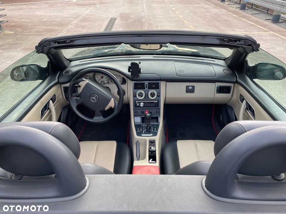 Mercedes-Benz SLK - 11