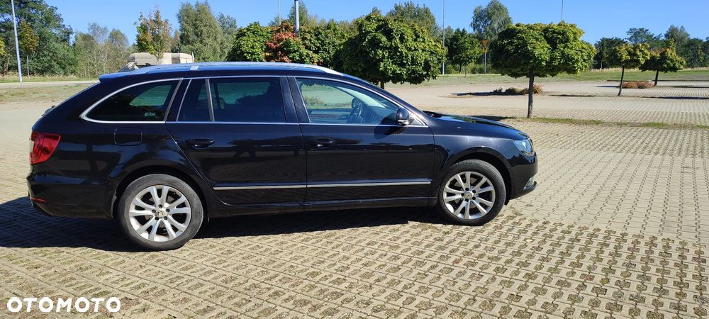 Skoda Superb 2.0 TDI 4x4 Elegance DSG - 35
