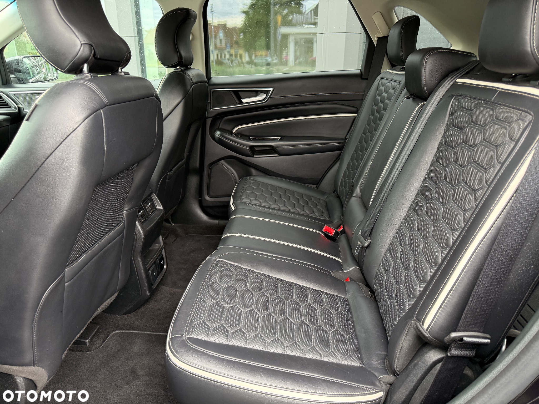 Ford Edge - 9