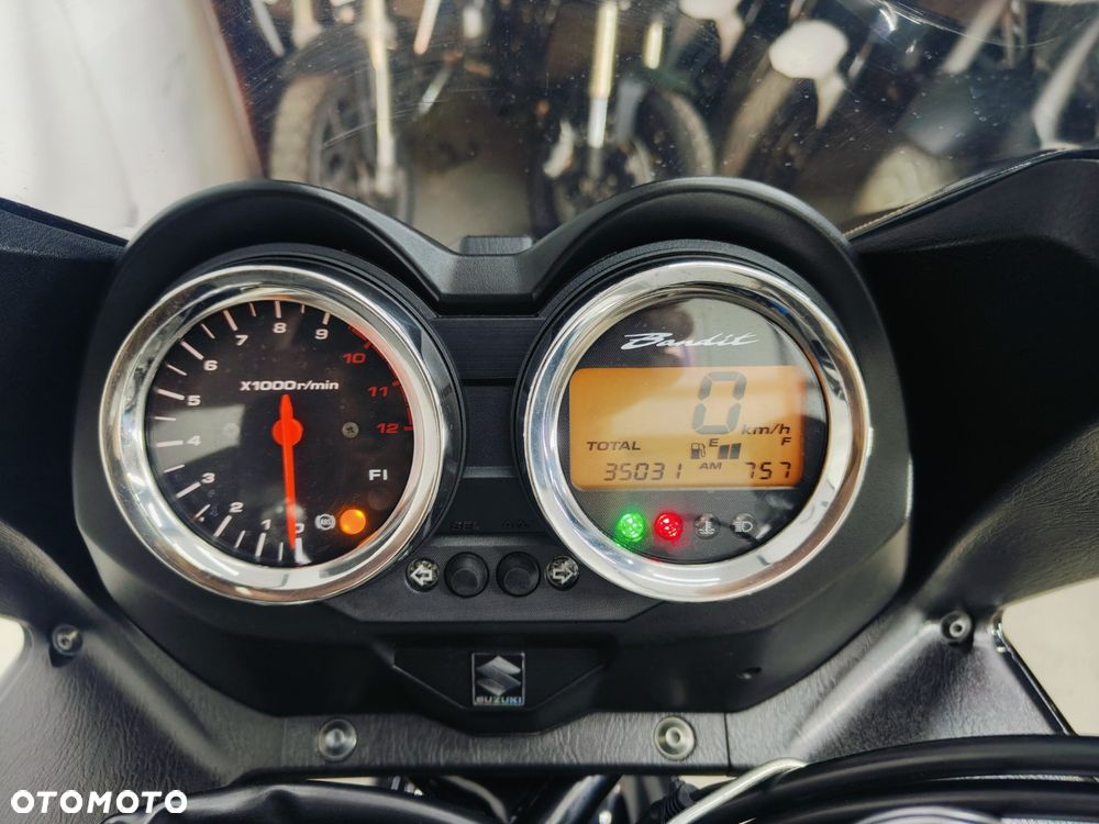 Suzuki Bandit - 18