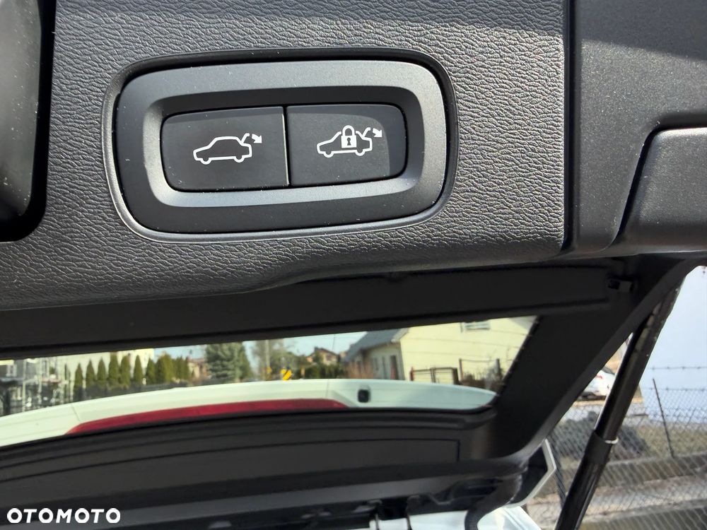 Volvo XC 60 B4 B Momentum Pro - 35