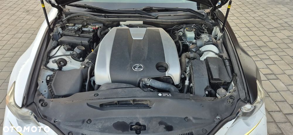 Lexus IS - 13
