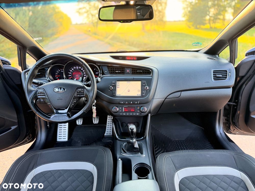 Kia Ceed 1.6 CRDi 136 ISG GT Line - 5
