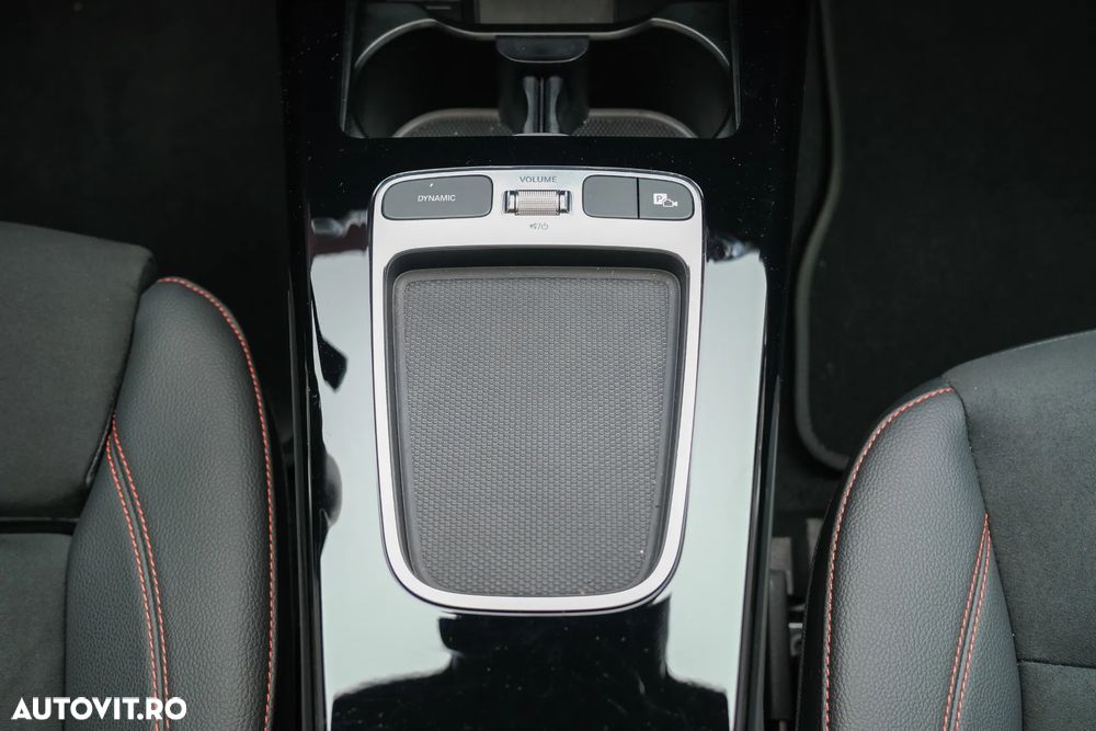 Mercedes-Benz A 180 7G-DCT AMG Line - 24