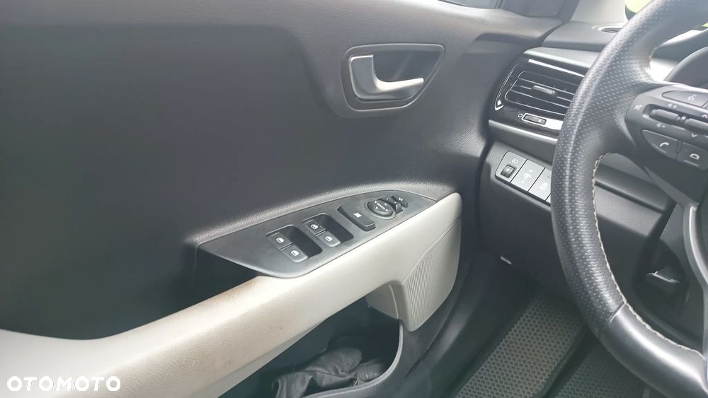 Kia Stonic 1.0 T-GDI L DCT - 22