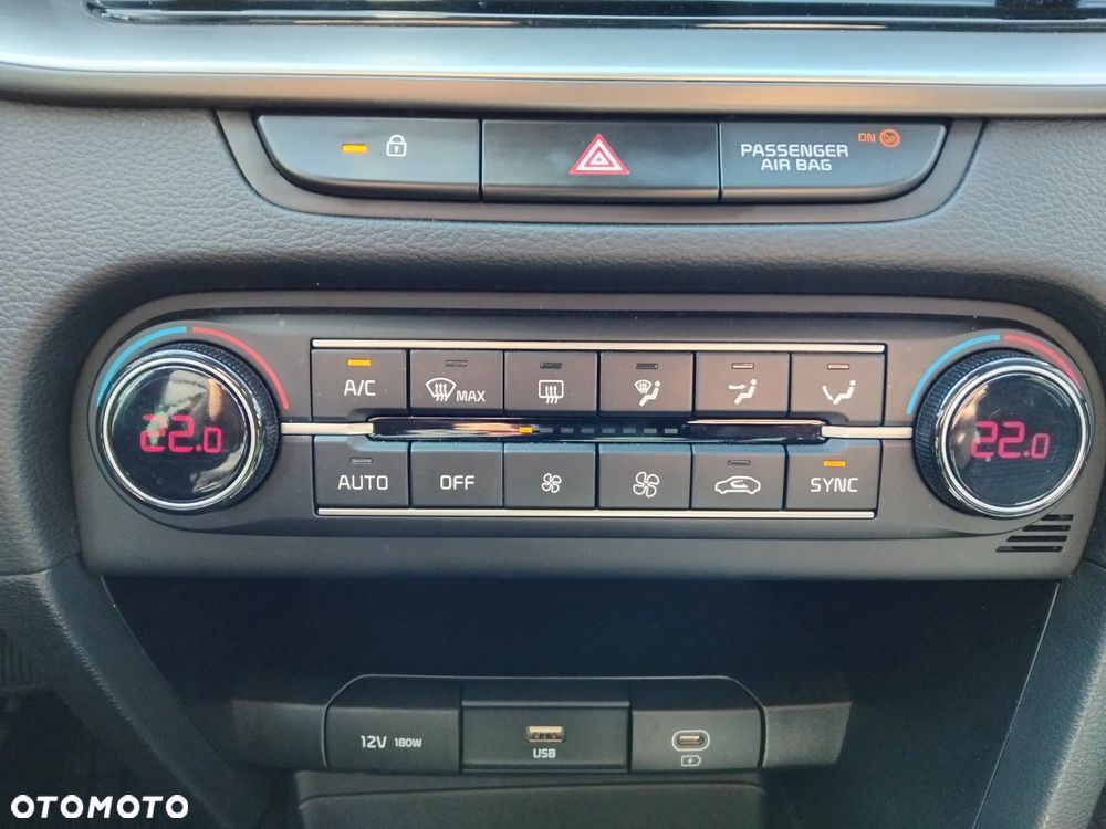 Kia XCeed 1.5 T-GDI M DCT - 16