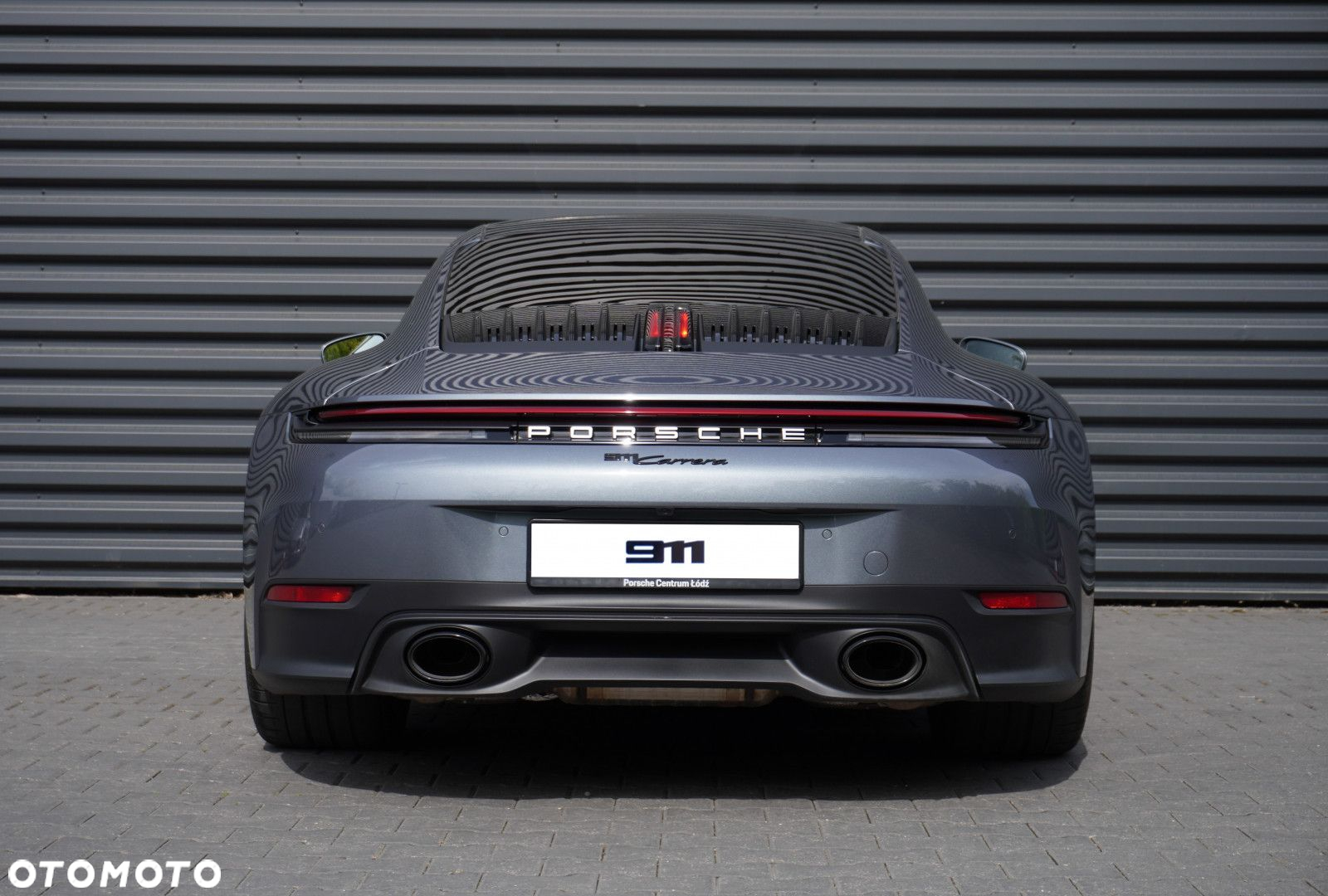 Porsche 911 Carrera - 6