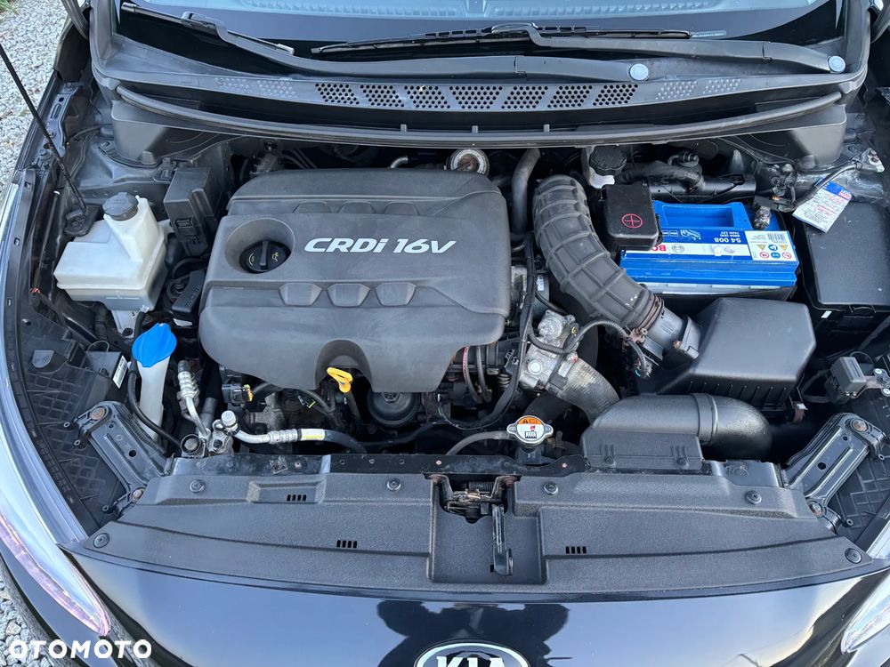 Kia Ceed 1.6 CRDi 128 Dream Team Edition - 28