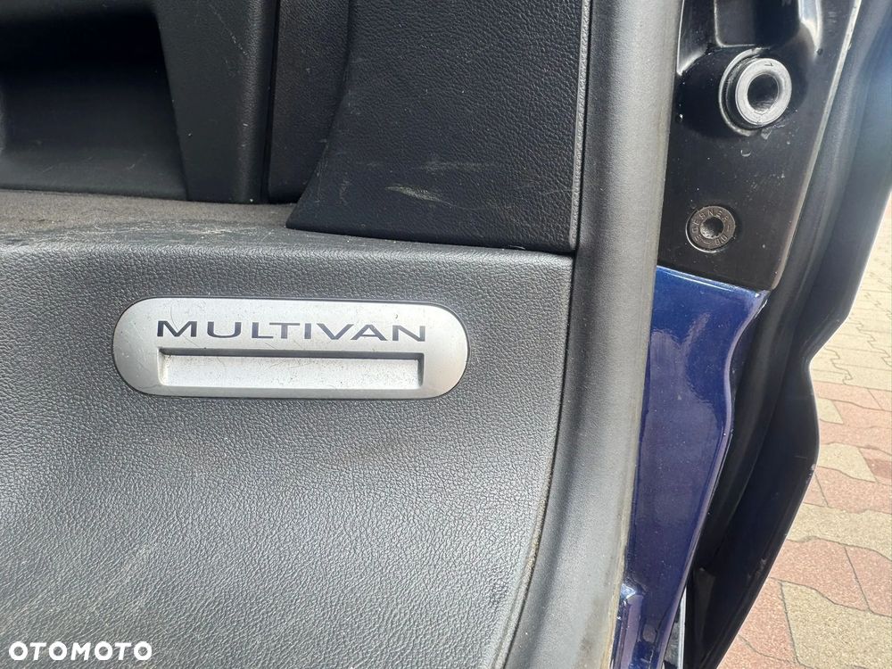 Volkswagen Multivan - 23