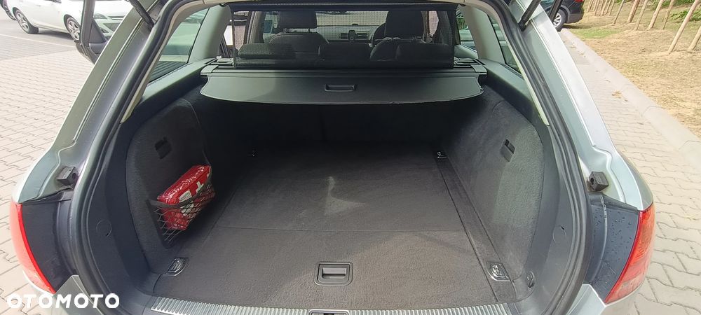 Audi A4 Avant 1.8 T - 8