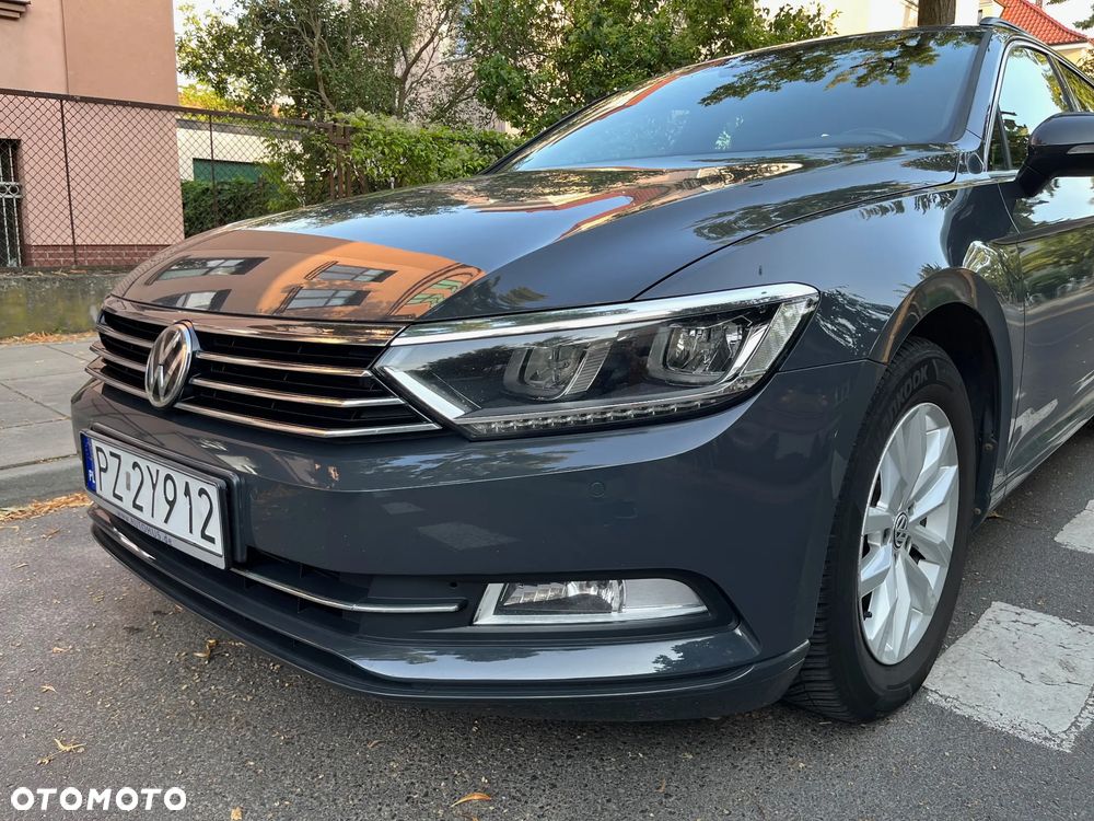 Volkswagen Passat 2.0 TDI SCR DSG Comfortline - 12
