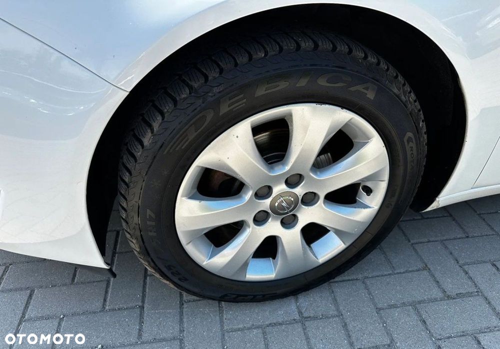 Opel Insignia - 34