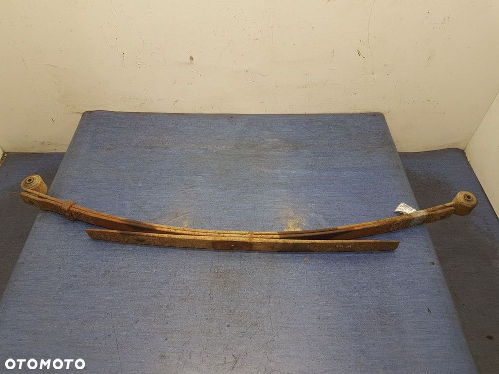 MERCEDES-BENZ 207 D RESOR - 1