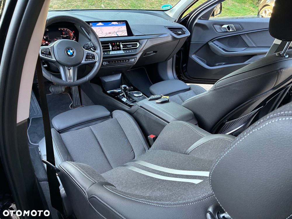 BMW Seria 1 118i GPF Sport Line Shadow - 13