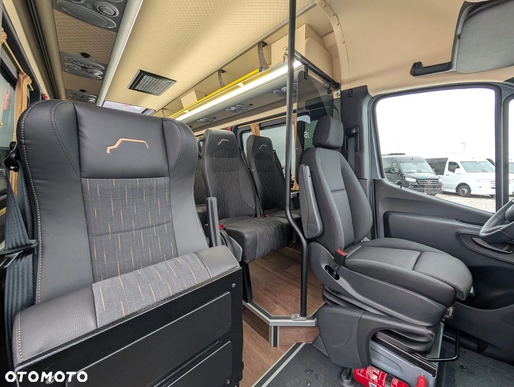 Mercedes-Benz Sprinter 519 - 14