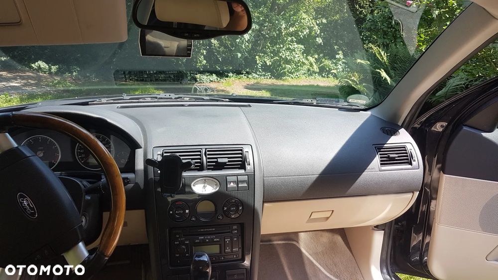 Ford Mondeo 2.5 V6 Ghia - 14