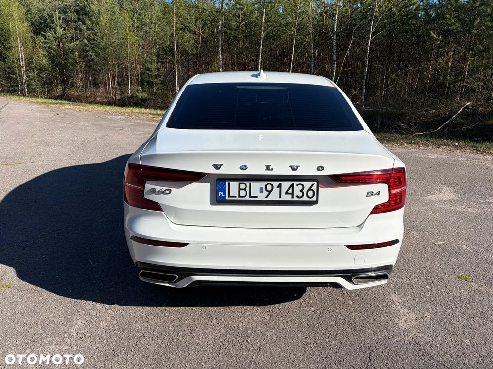 Volvo S60 B4 B R-Design - 7