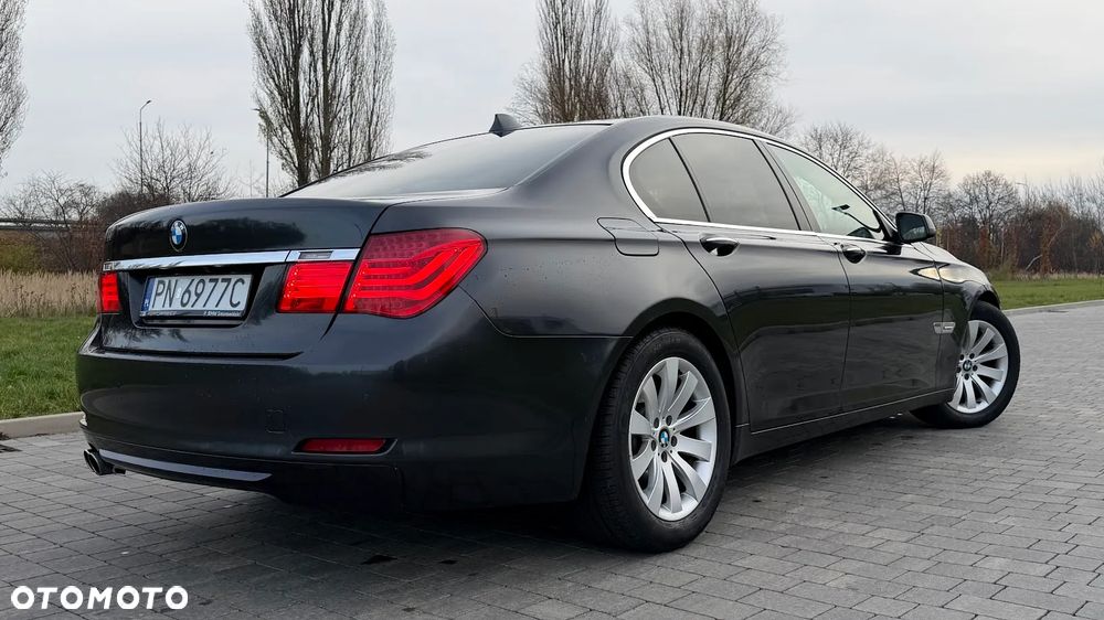 BMW Seria 7 730d - 33