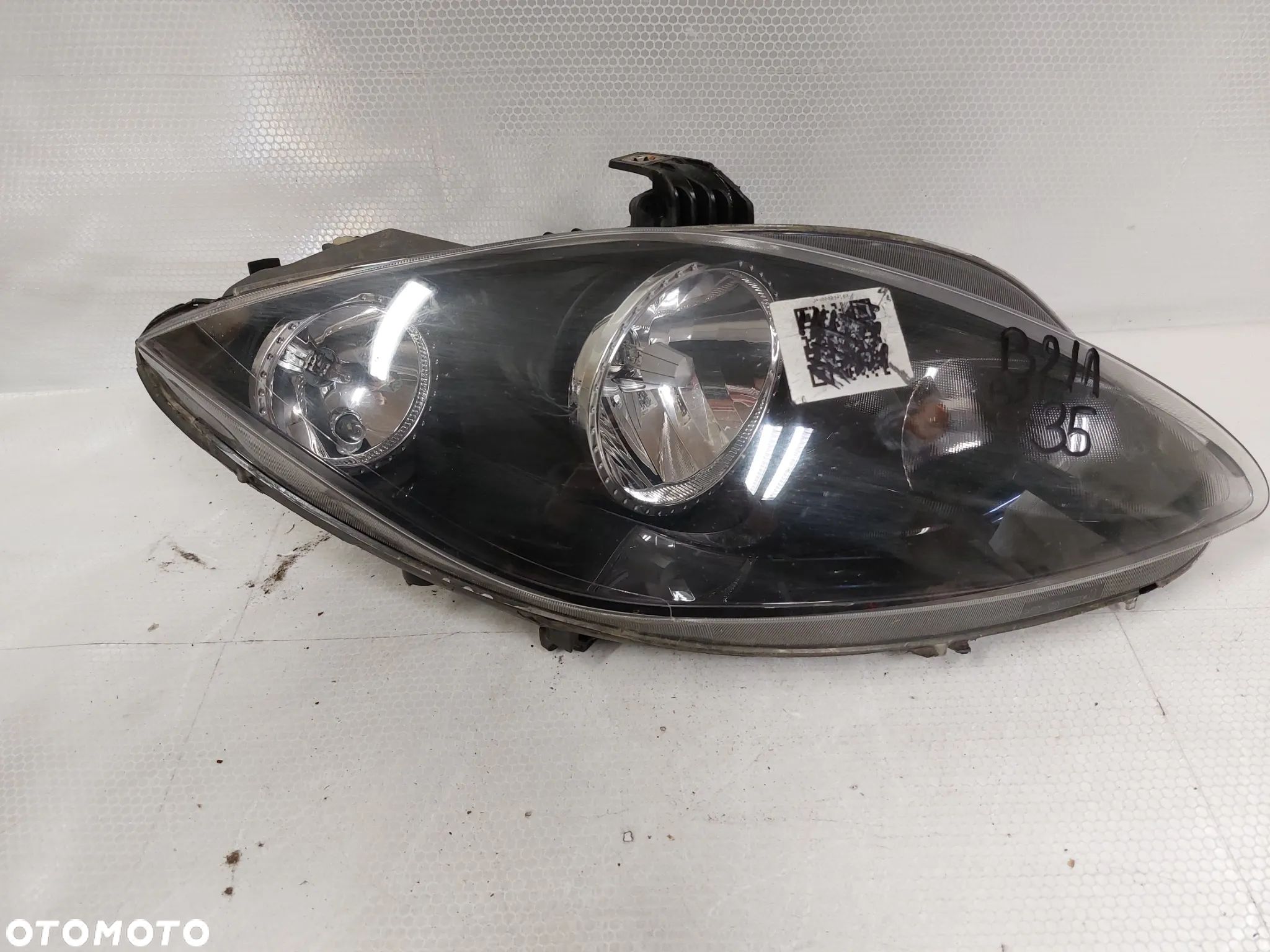 .  LAMPA PRZOD PRZEDNIA PRAWA SEAT LEON 2 LIFT - 1