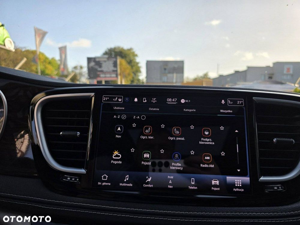 Chrysler Pacifica - 27