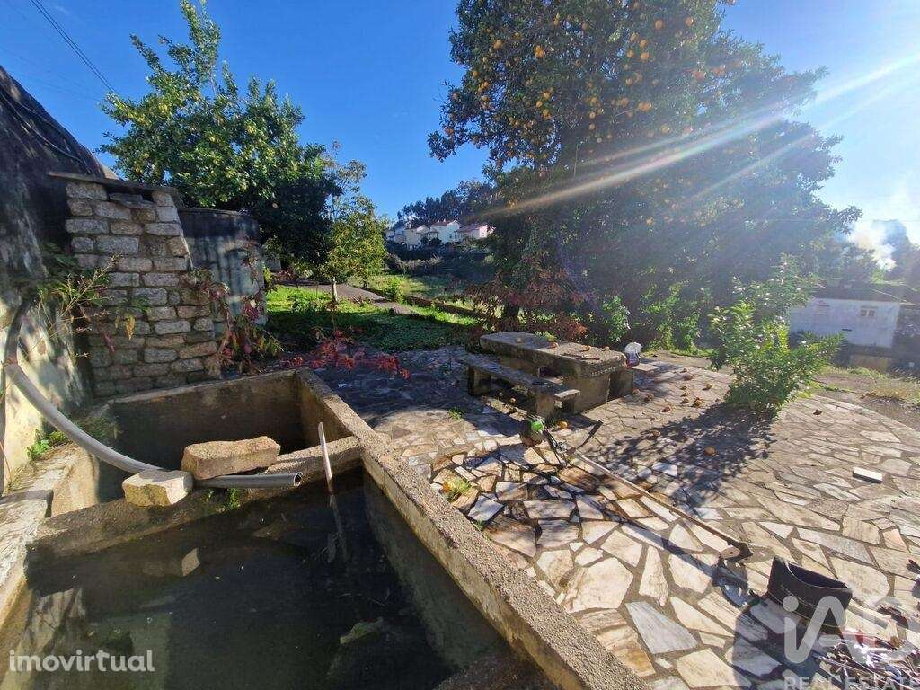 Moradia isolada T4 em Santa Marta de Portuzelo de 100 m2 - Grande imagem: 2/37