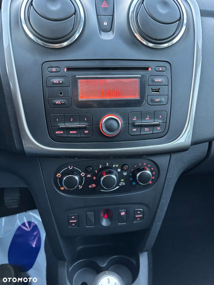 Dacia Logan 1.2 16V 75 Laureate - 16