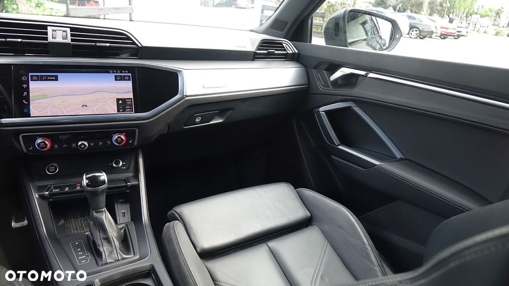 Audi Q3 Sportback - 32