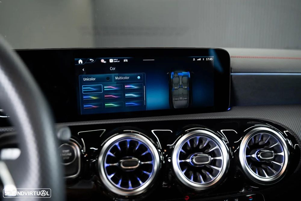 Mercedes-Benz CLA 250 e Shooting Brake AMG Line - 34