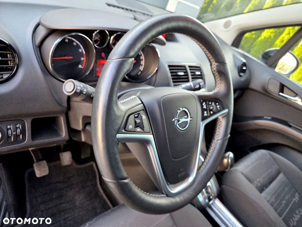 Opel Meriva - 24